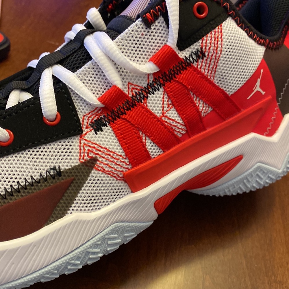 NWT Jordan One Take II| Jordan’s | Jordan’s Red & White | Russell Westbrook Sz 9 - Picture 2 of 6